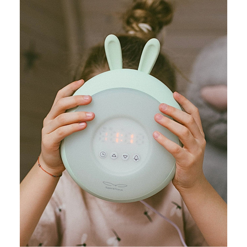 rabbit-wake-up-lamp-with-alarm-clock-green (1)