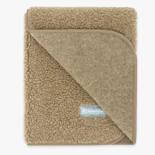 TKD_EssentialTaupe_72dpi_01
