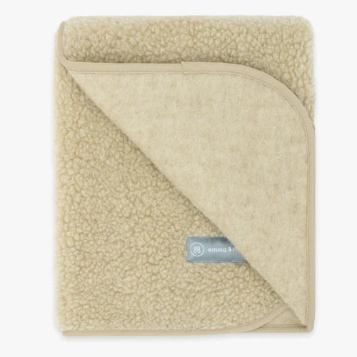 TKD_EssentialBeige_72dpi_01