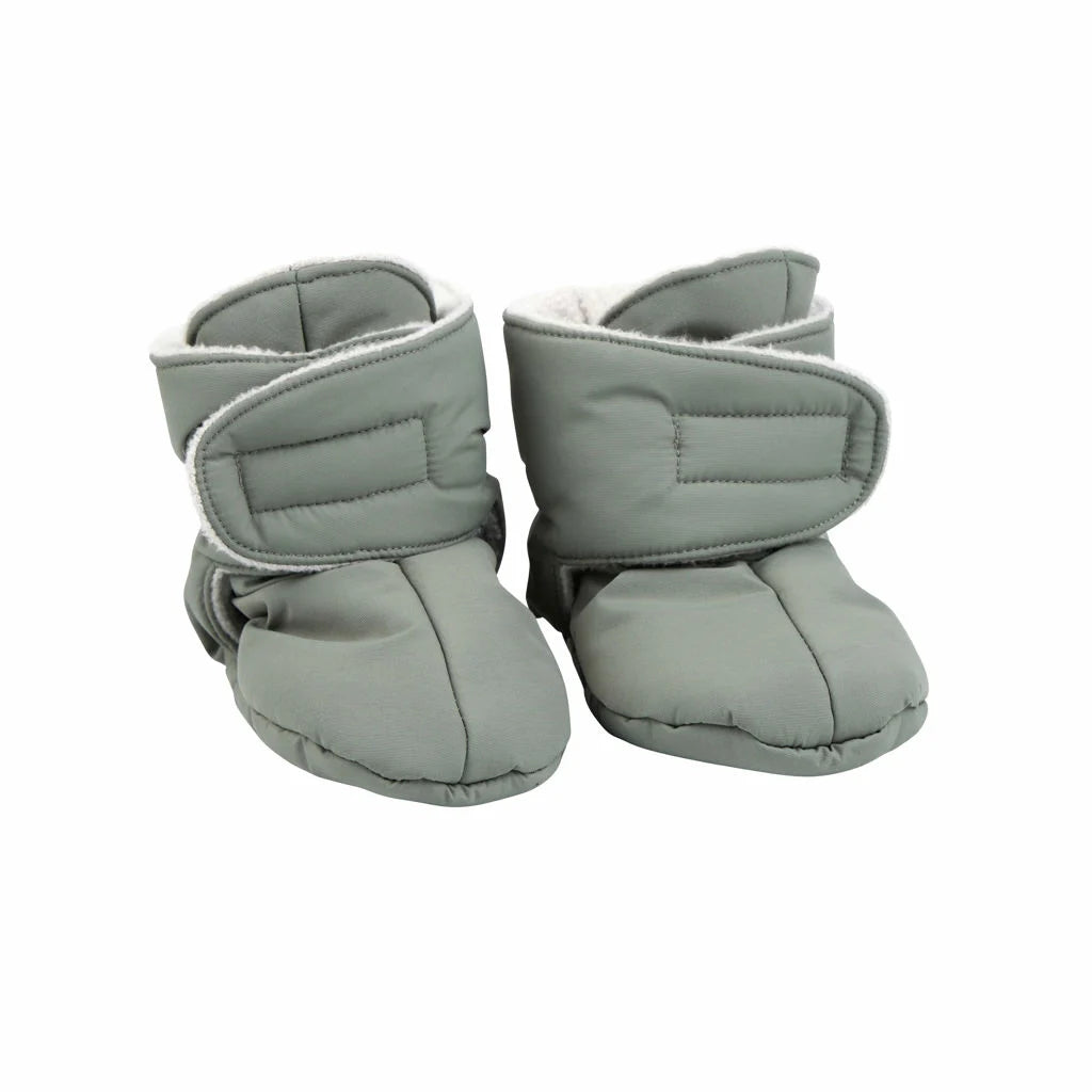 11037717_voksi_baby-booties_meadowgreen-01