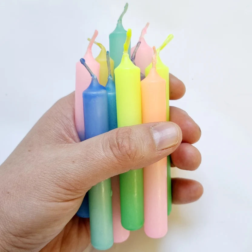 Glowybox GLOWYBOX Geburtstagskerzen für Kerzenring neon dip Dye Kerzen regenbogen pastell