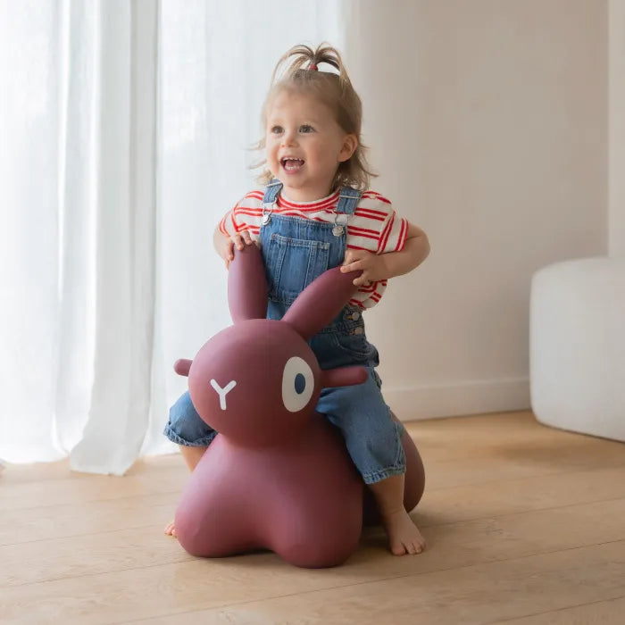 2025m04d24-Quut-Bunny-11-scaled