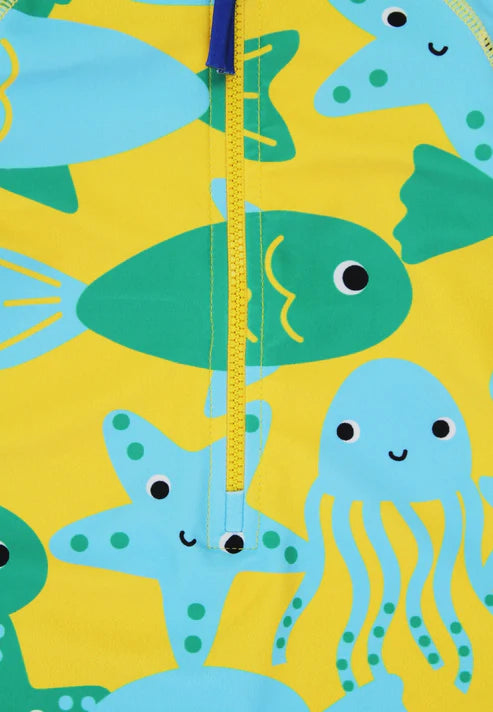 swimallfish01-baby-badeanzug-langarm-mit-fisch-druck-uv-schutz-upf-50-3700700