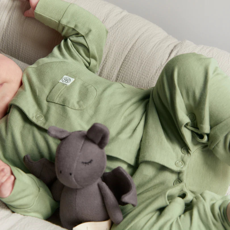 Olive-Green-Baby-boxpakje-Cloby