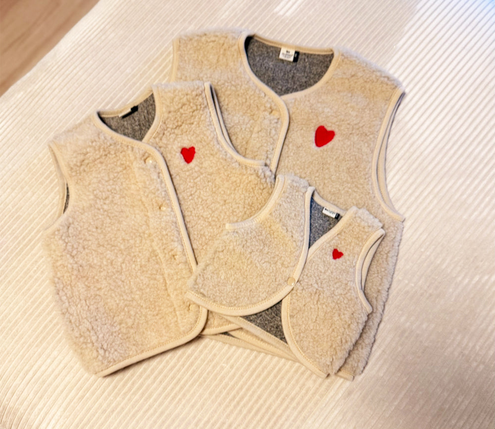 Alwero - Bodywarmer LULU, ultra light, Biowolle, SANDY BROWN mit HERZ, Special Edition