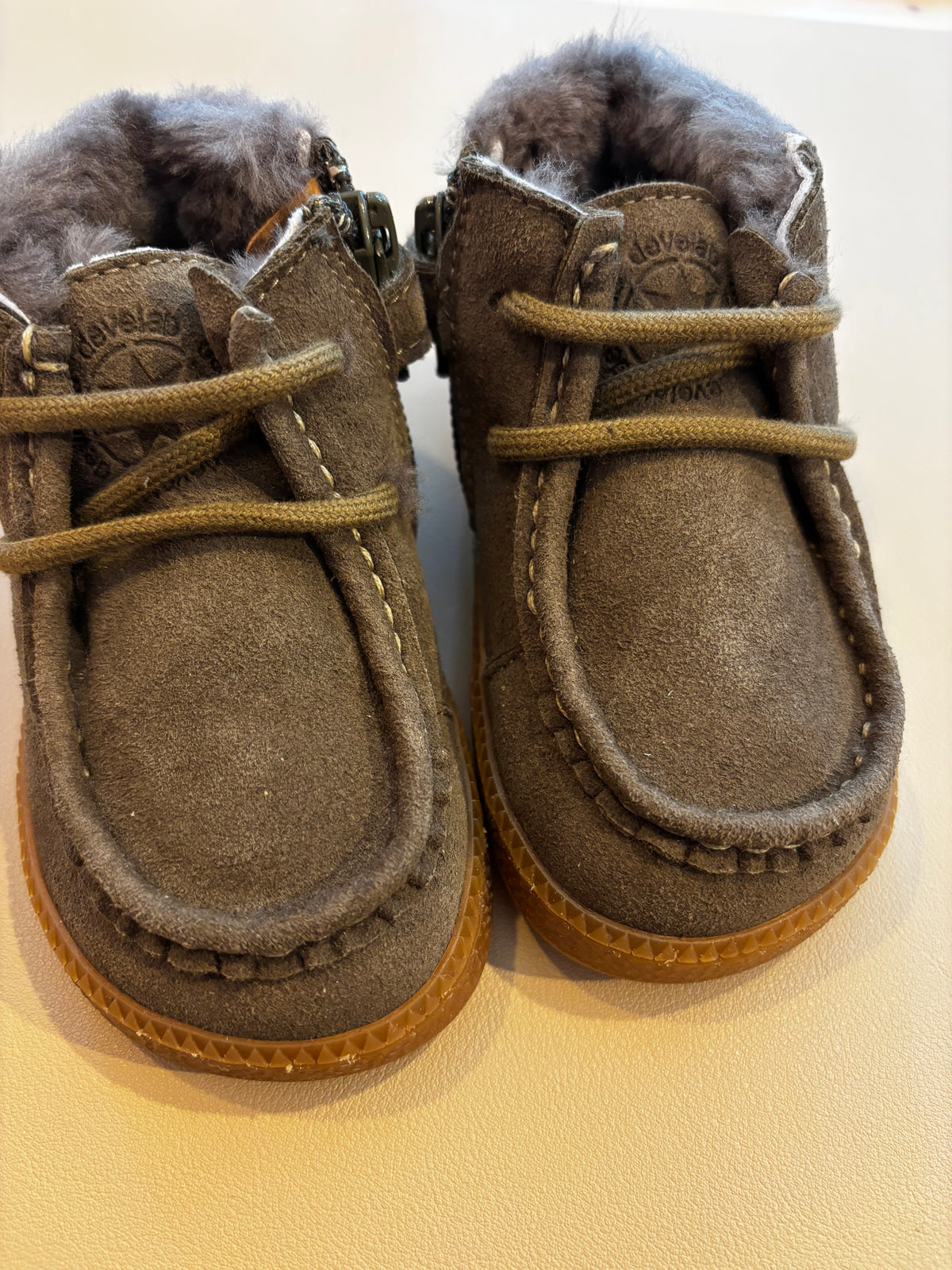 Develab Barfußschuhe Magne mit Lammfell