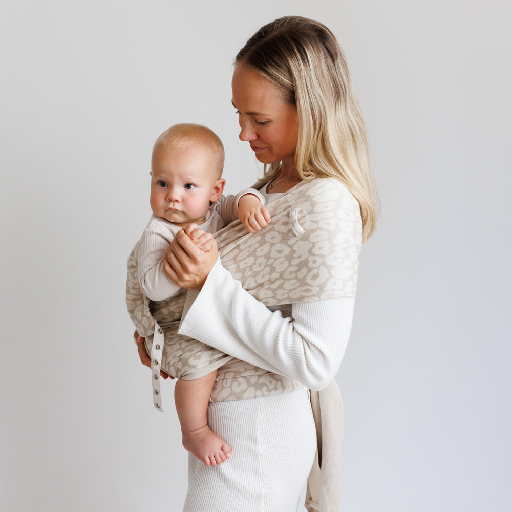 COCOO ME Helium Plus -  Die elastische Babytrage (Leo)